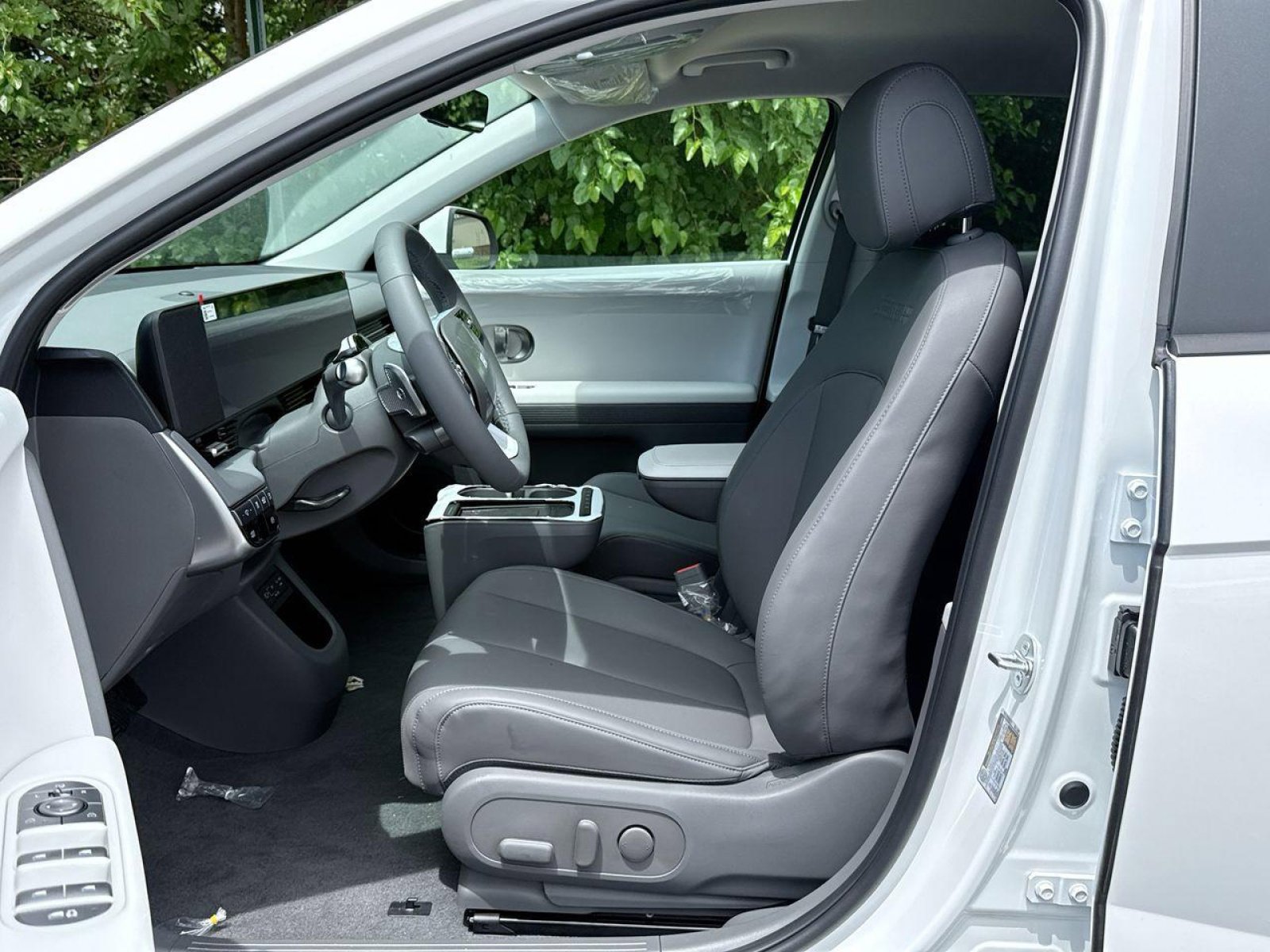 New 2025 Hyundai Ioniq 5 SEL image 13