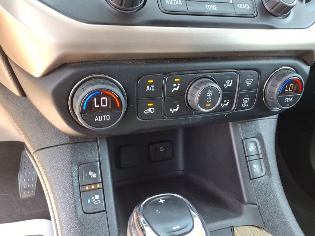 Used 2018 GMC Acadia Denali FWD image 27