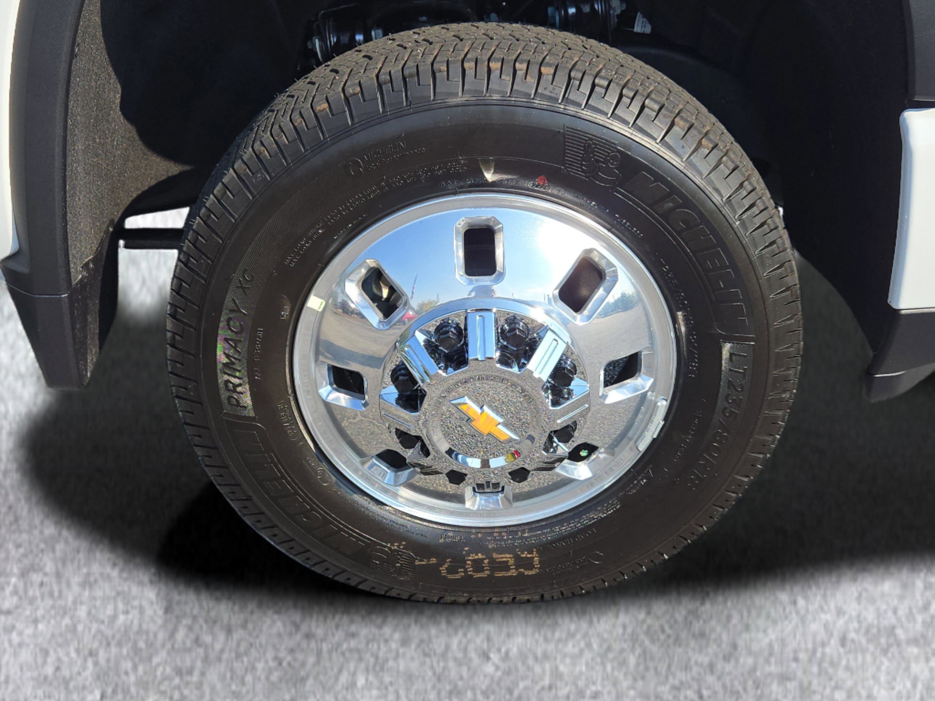 New 2026 Chevrolet Silverado 3500 High Country w/ High Country Premium Package image 6