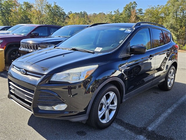 Used 2016 Ford Escape SE w/ Equipment Group 201A image 3
