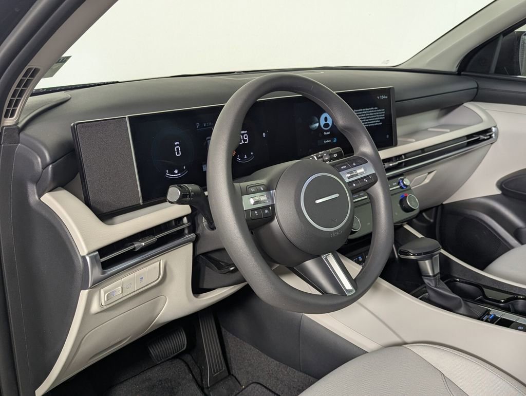 Certified 2025 Hyundai Tucson SEL image 11