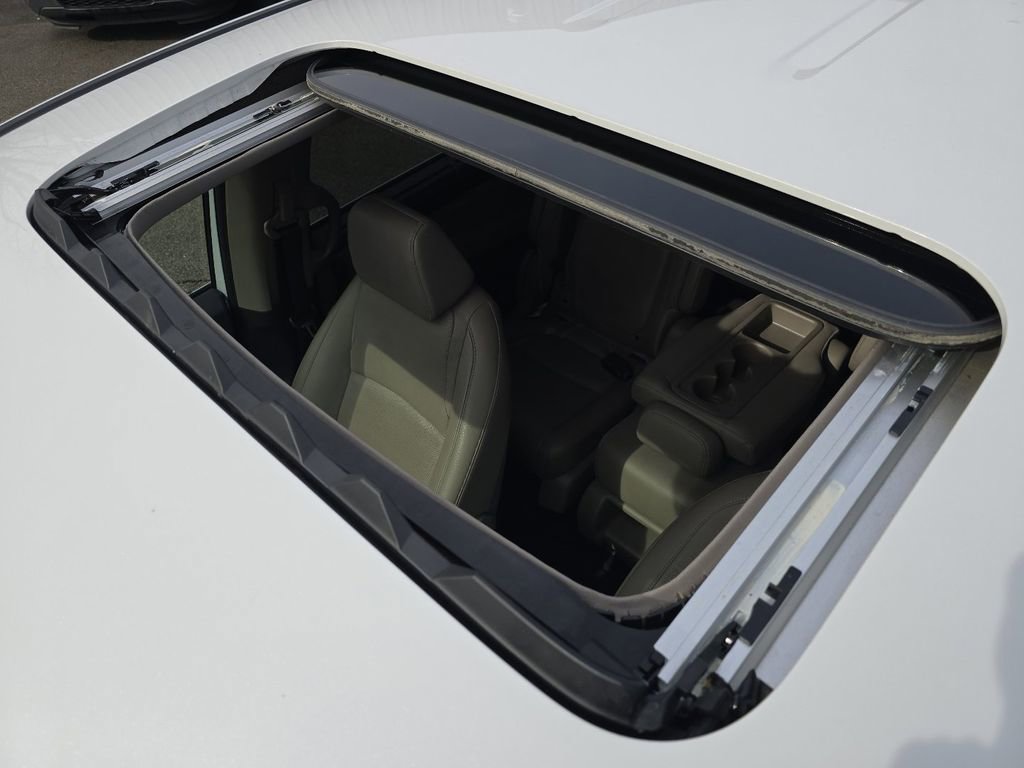 Used 2020 Honda Odyssey Elite image 3