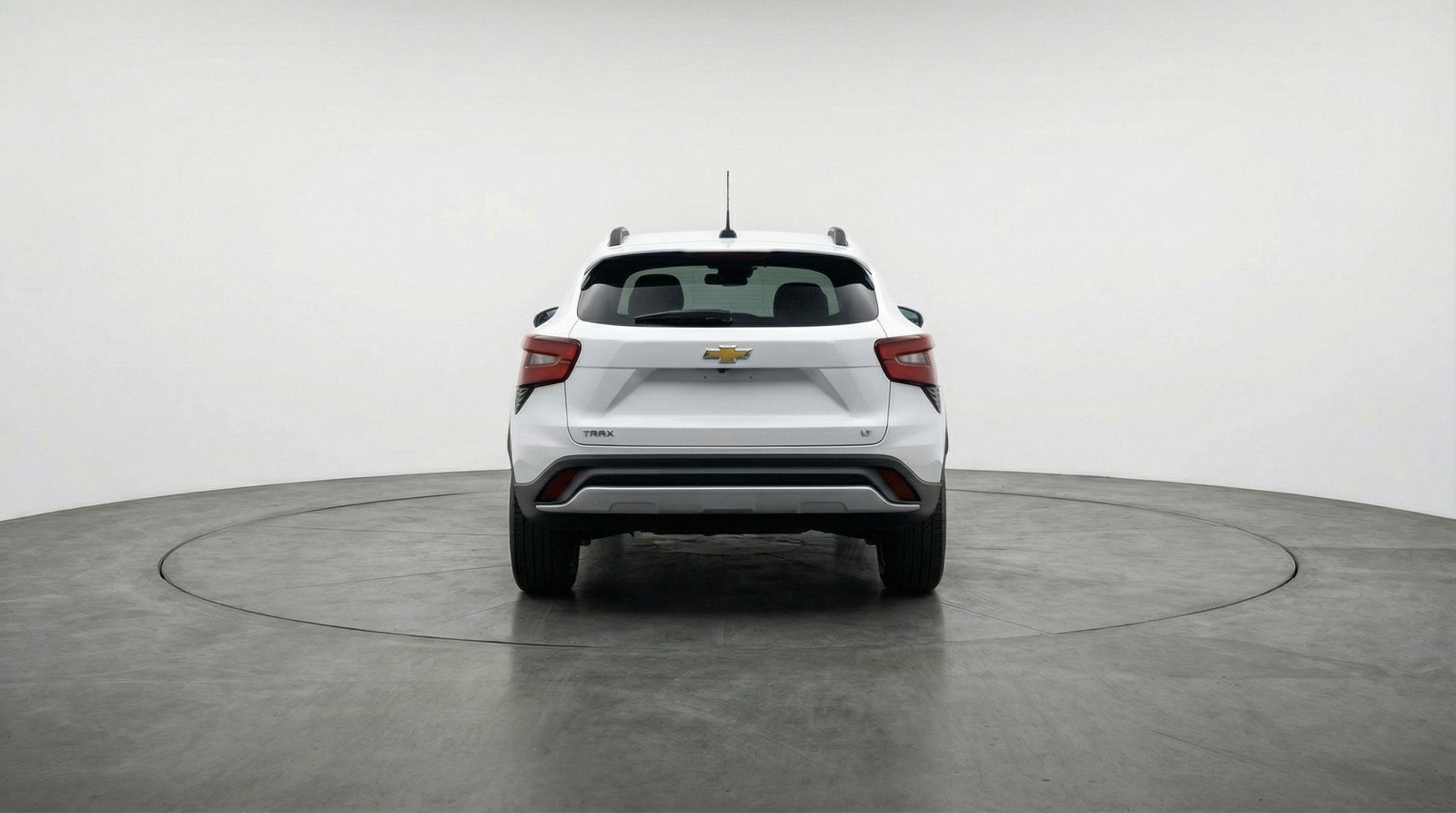 Used 2025 Chevrolet Trax LT image 7