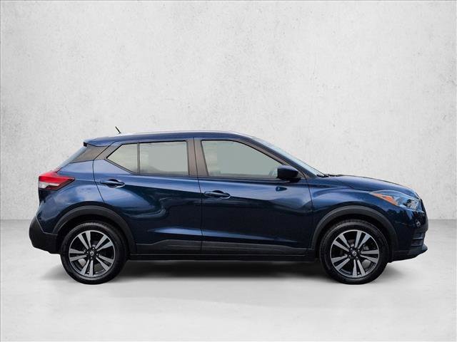 Used 2019 Nissan Kicks SV image 4