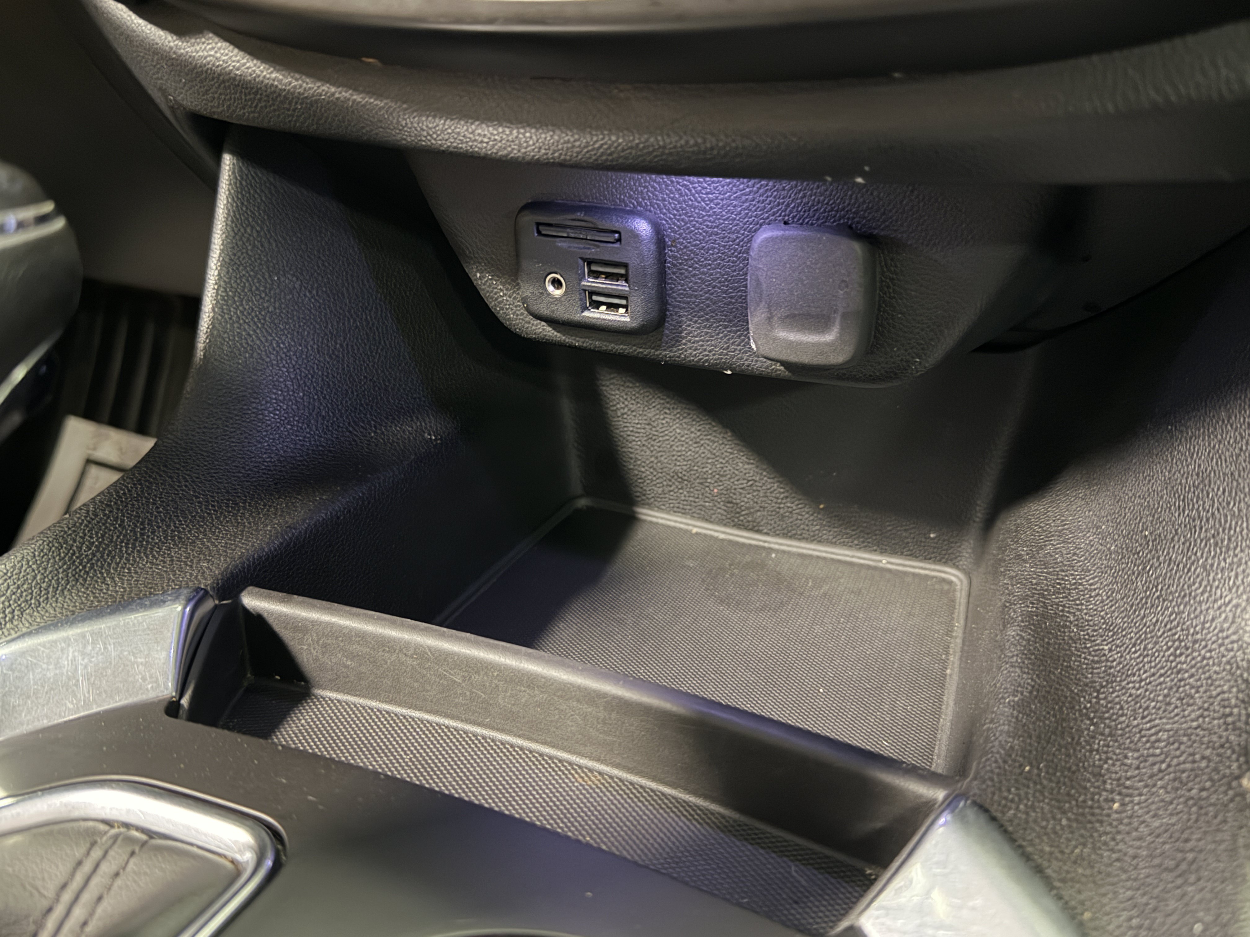 Used 2020 Chevrolet Traverse RS FWD image 14