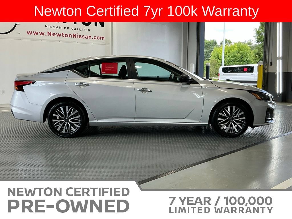 Used 2025 Nissan Altima 2.5 SV FWD image 4