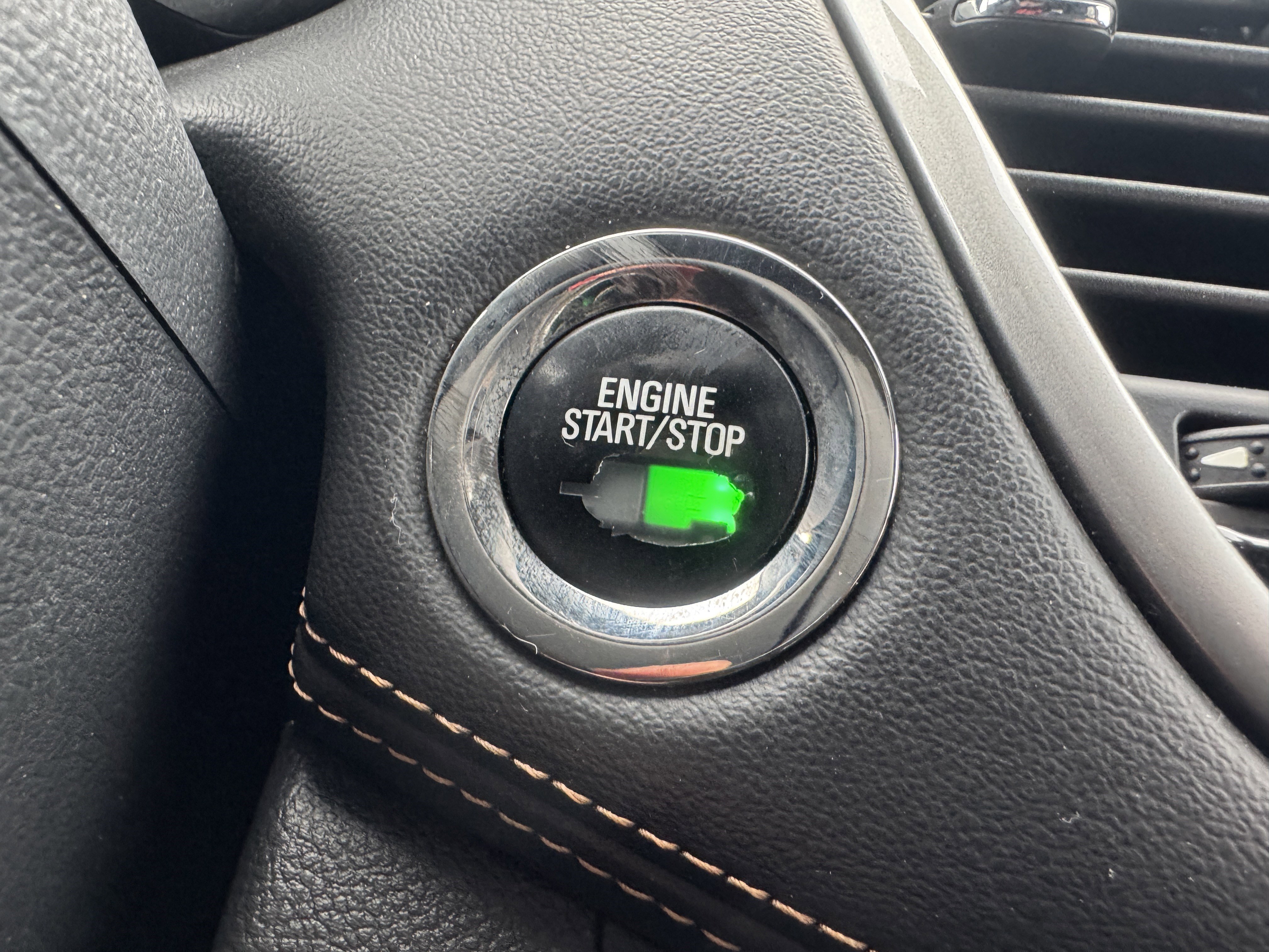 Used 2018 Chevrolet Trax LT w/ LT Convenience Package image 30