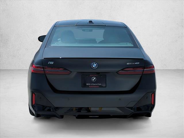 New 2026 BMW i5 eDrive40 w/ M Sport Package RWD image 6