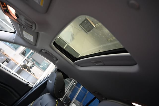 New 2026 Chevrolet Trax ACTIV w/ Sunroof Package FWD image 20