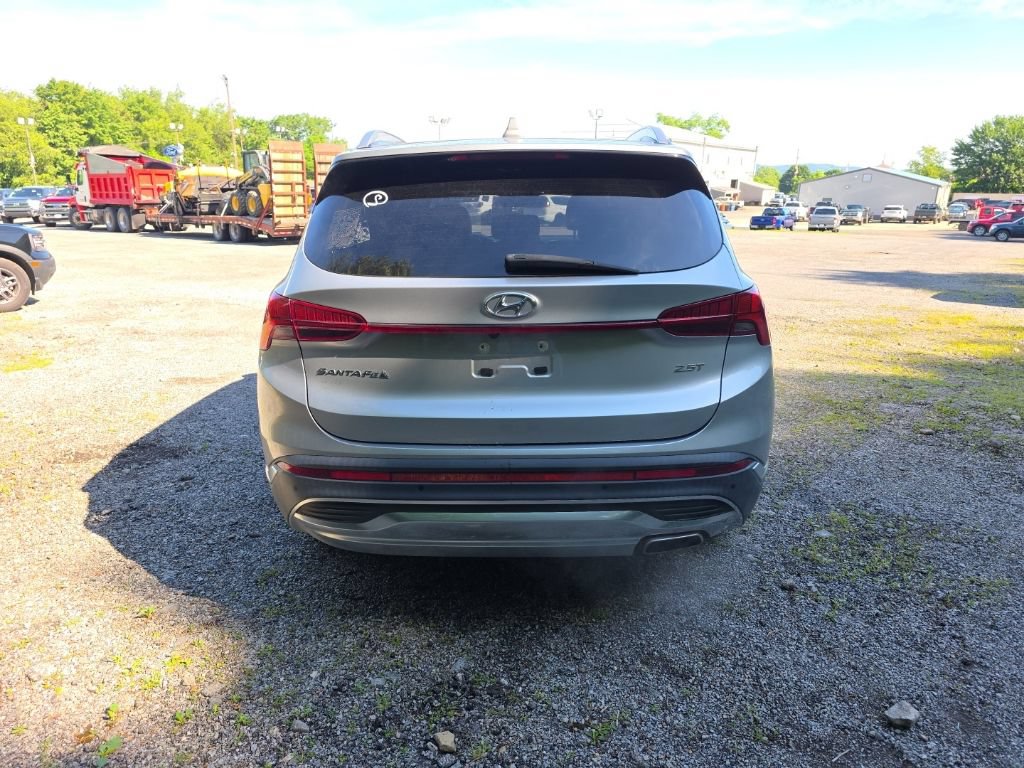 Used 2021 Hyundai Santa Fe Limited w/ Cargo Package FWD image 4