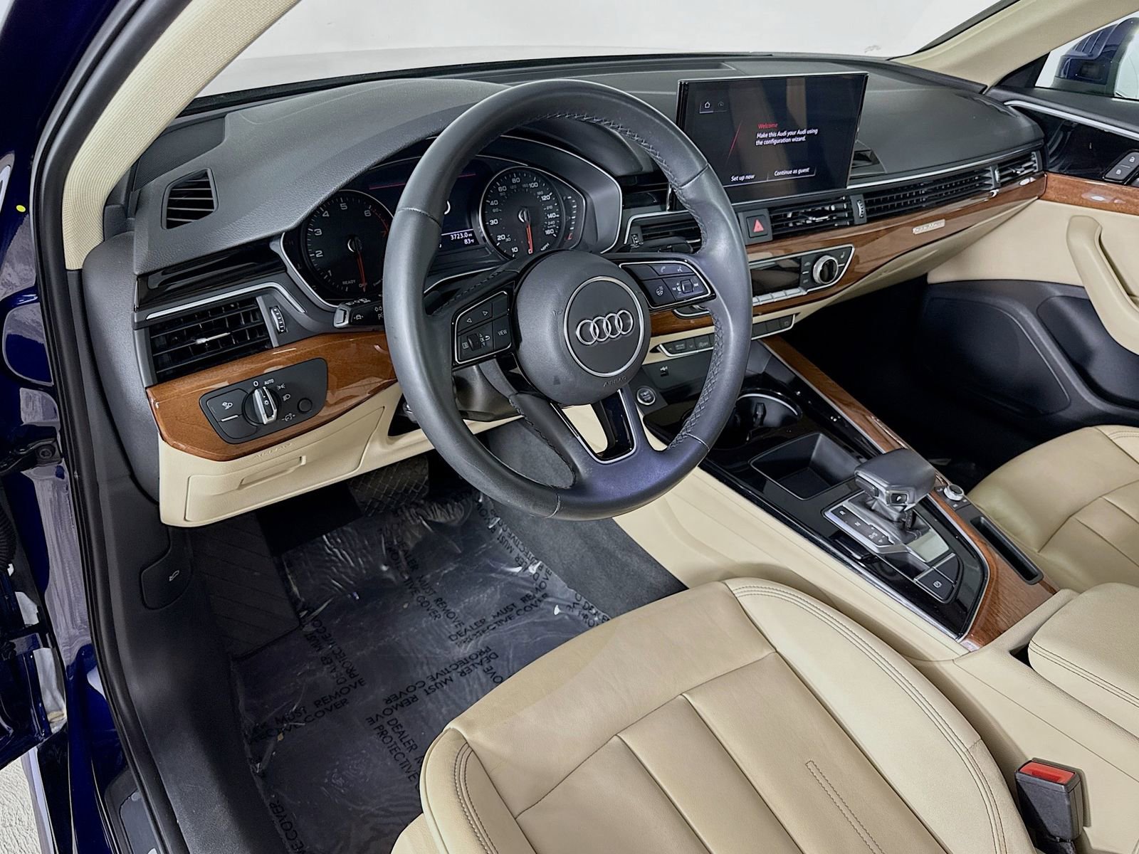 Used 2023 Audi A4 2.0T Premium w/ Convenience Package image 9