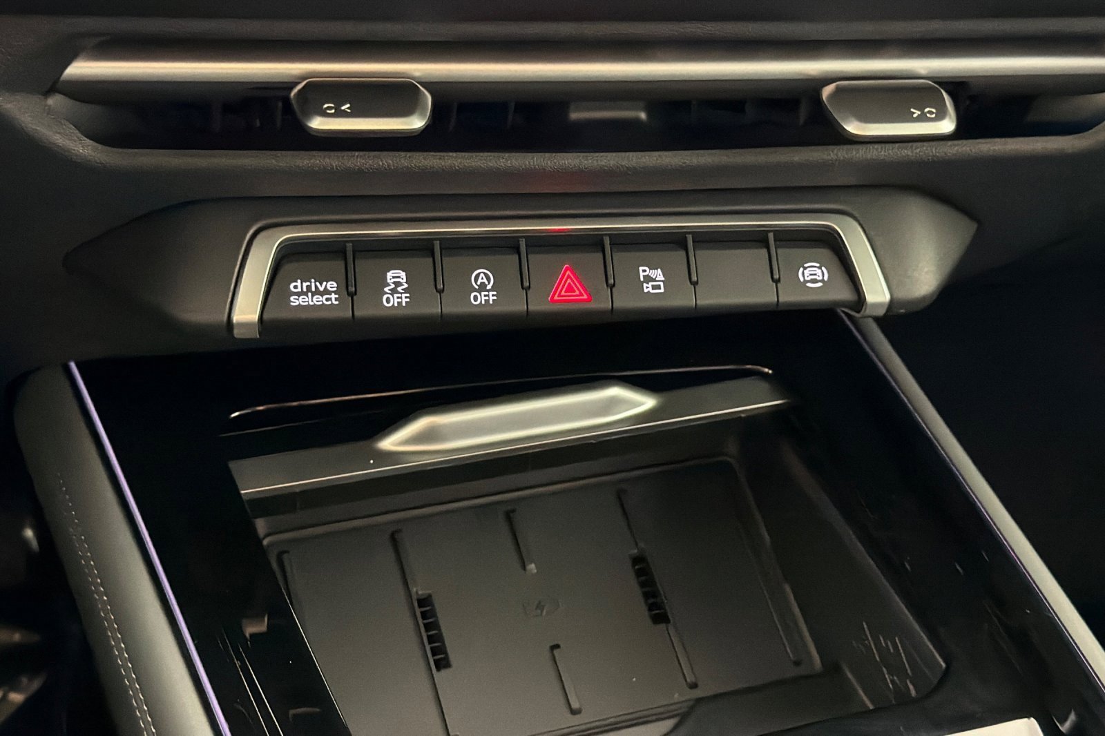 New 2026 Audi Q3 quattro 2.0T AWD/4WD image 20
