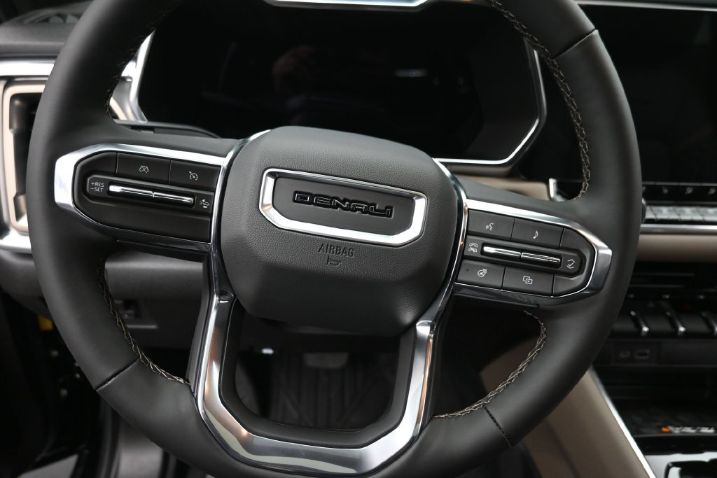 New 2026 GMC Canyon Denali AWD/4WD image 19