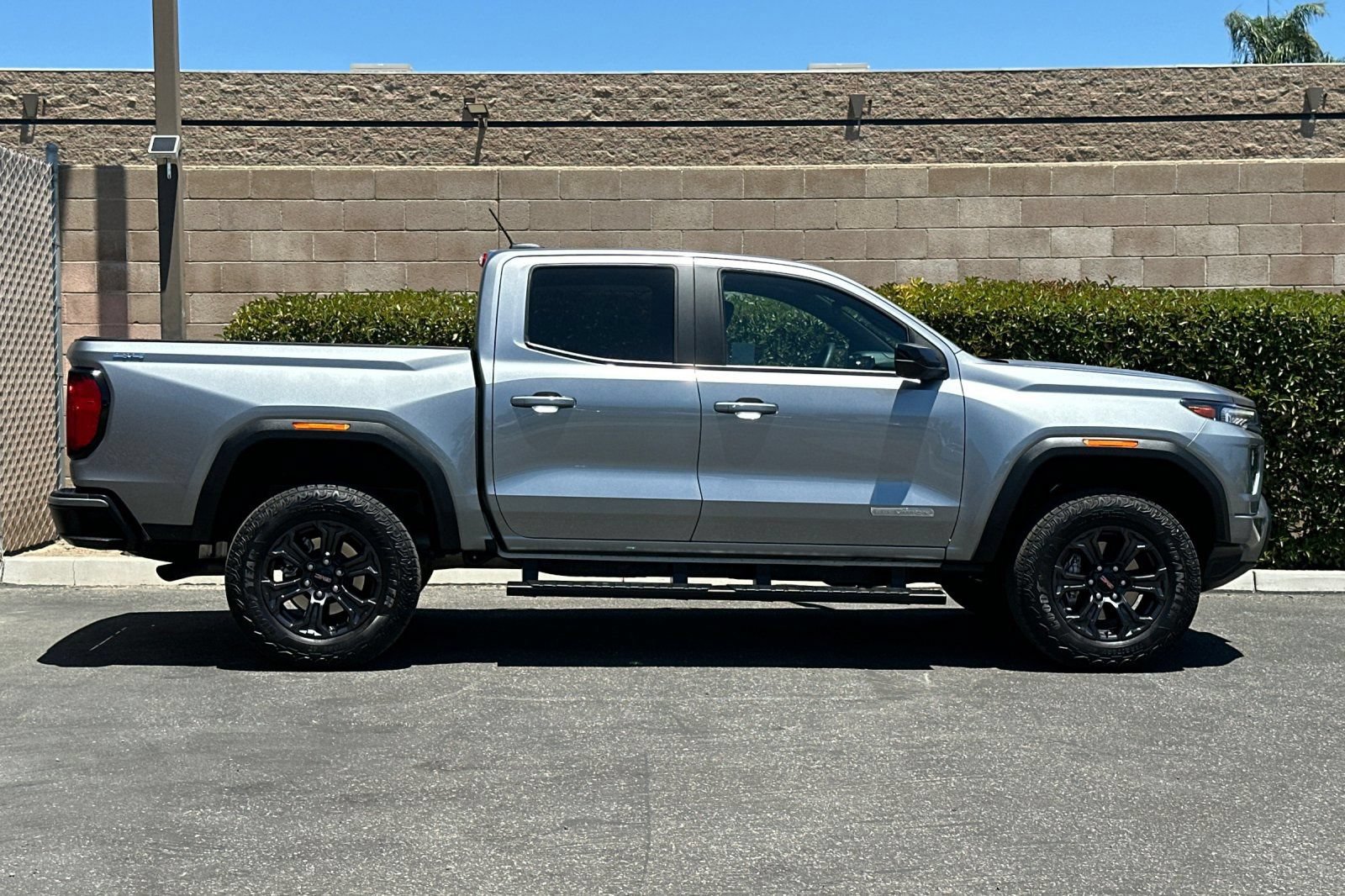 Certified 2024 GMC Canyon Elevation AWD/4WD image 3