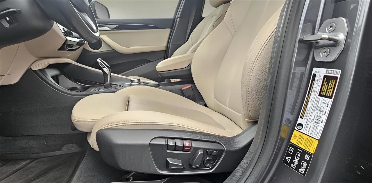 Used 2020 BMW X2 xDrive28i w/ Premium Package image 11