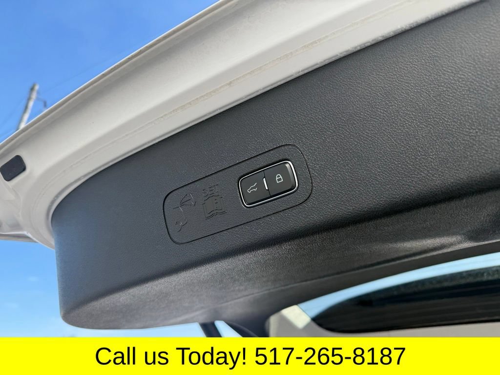 Used 2025 Lincoln Aviator Reserve w/ Equipment Group 201A AWD/4WD image 17