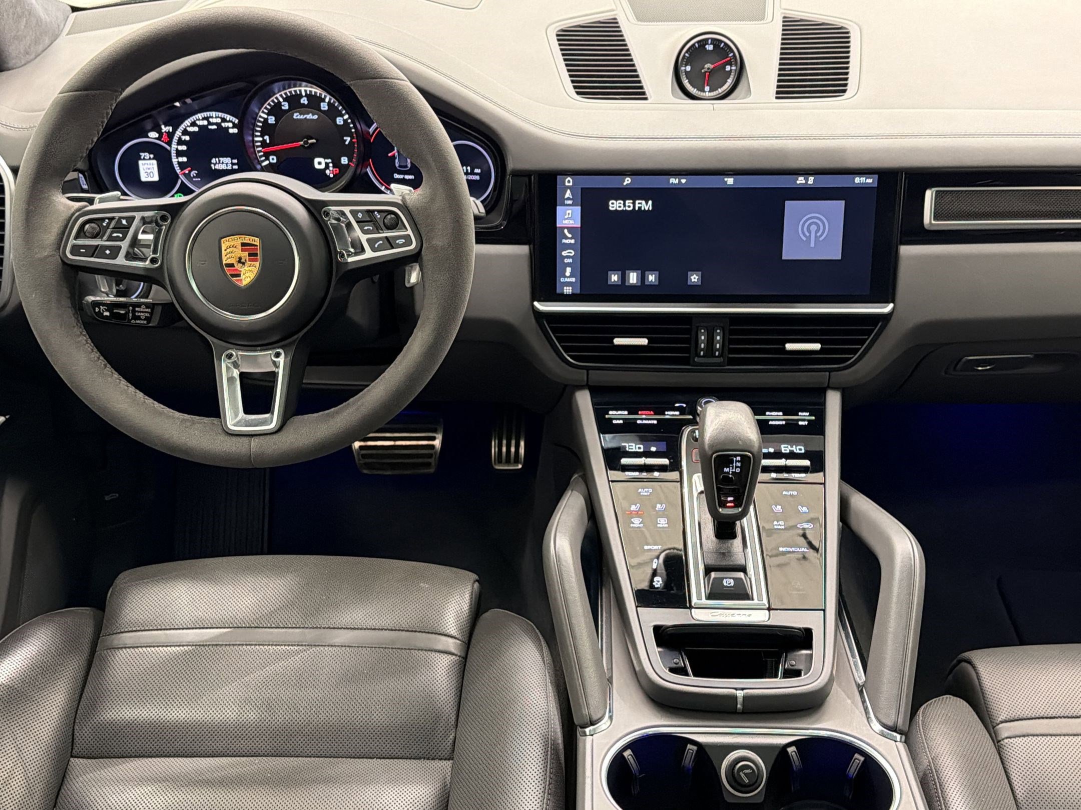 Used 2019 Porsche Cayenne Turbo image 28