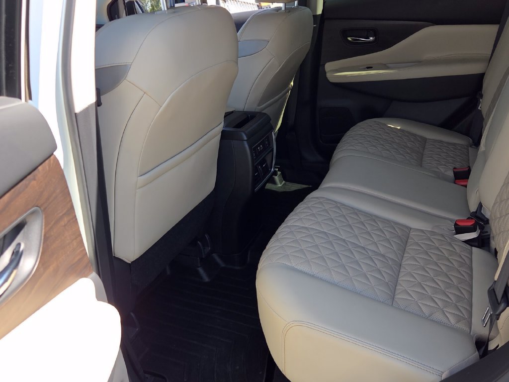 Used 2021 Nissan Murano Platinum w/ Cargo Package FWD image 6