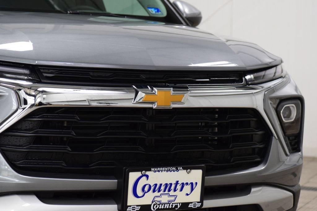 New 2026 Chevrolet TrailBlazer LT w/ Convenience Package FWD image 11