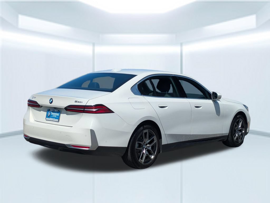 Used 2026 BMW 530i RWD image 5