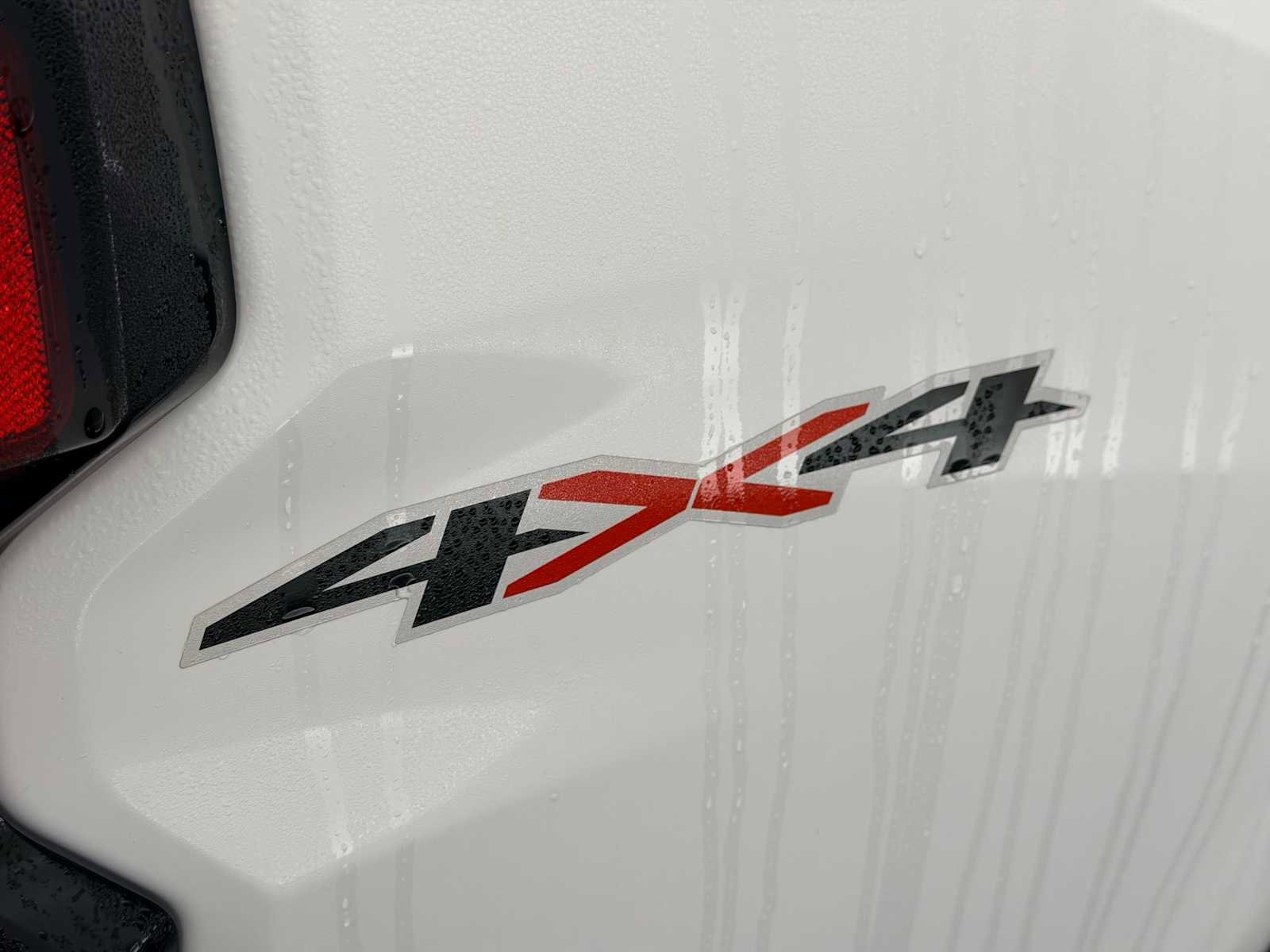 Used 2024 Chevrolet Colorado LT w/ LT Convenience Package II image 13