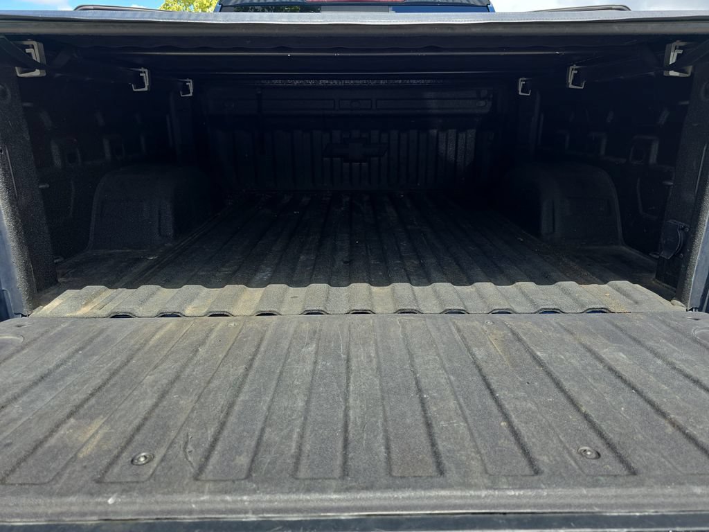 Used 2020 Chevrolet Silverado 1500 LT w/ All-Star Edition AWD/4WD image 12