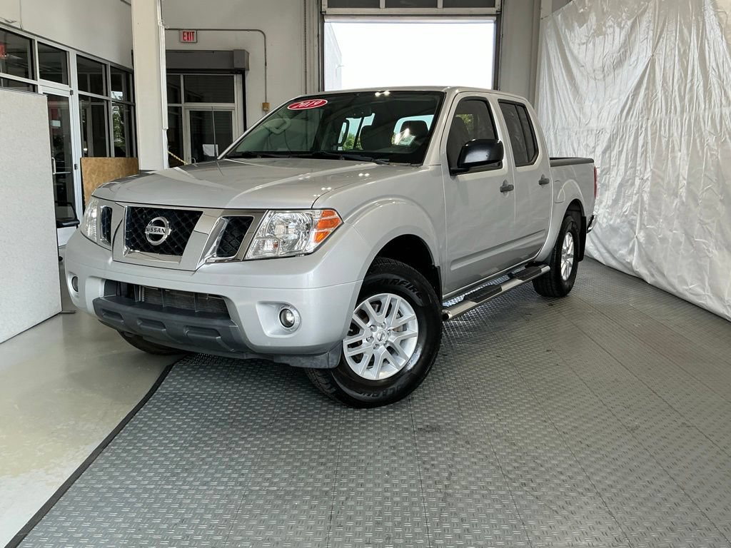 Used 2019 Nissan Frontier SV w/ Value Truck Package AWD/4WD image 2