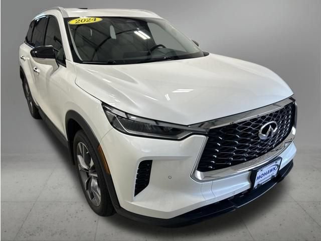 Used 2024 INFINITI QX60 Luxe AWD/4WD image 8