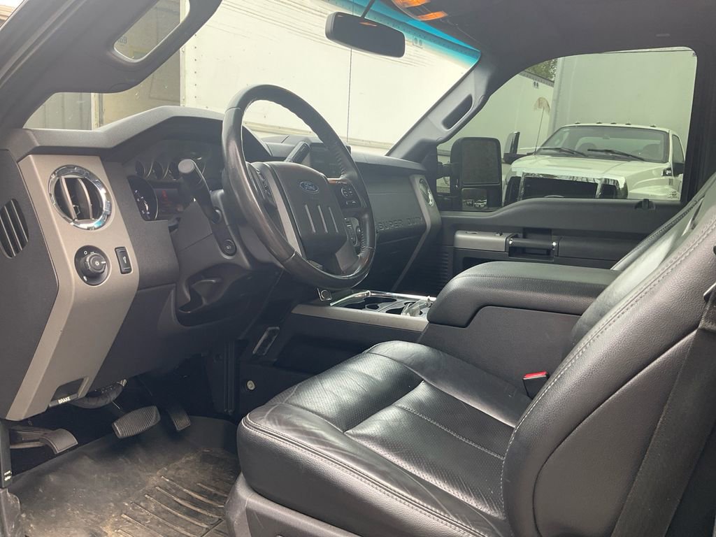 Used 2016 Ford F250 Lariat w/ Lariat Ultimate Package AWD/4WD image 15