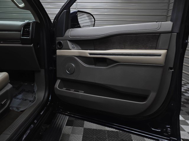 Used 2021 Ford Expedition Max Limited AWD/4WD image 38