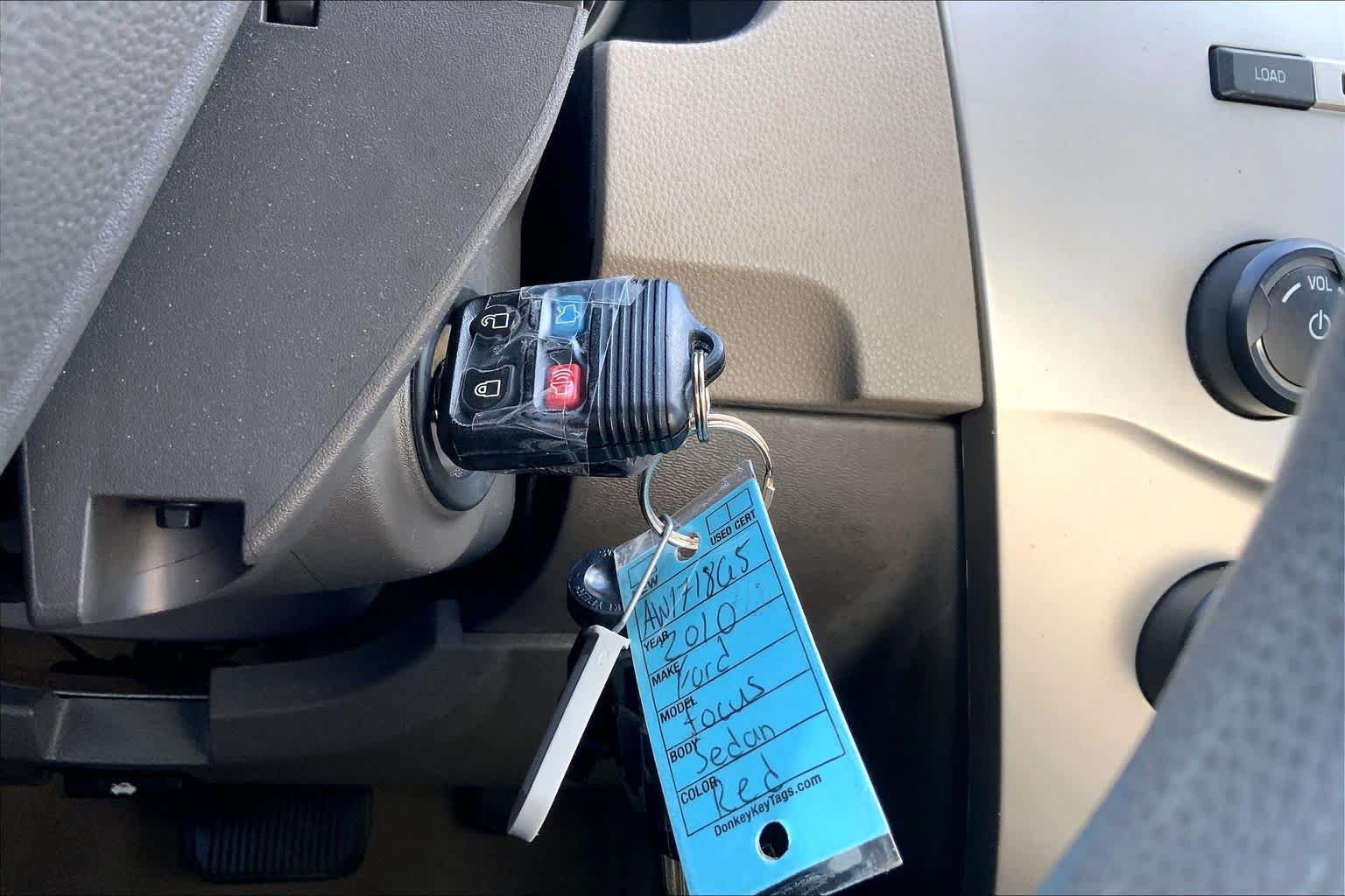 Used 2010 Ford Focus SE FWD image 13