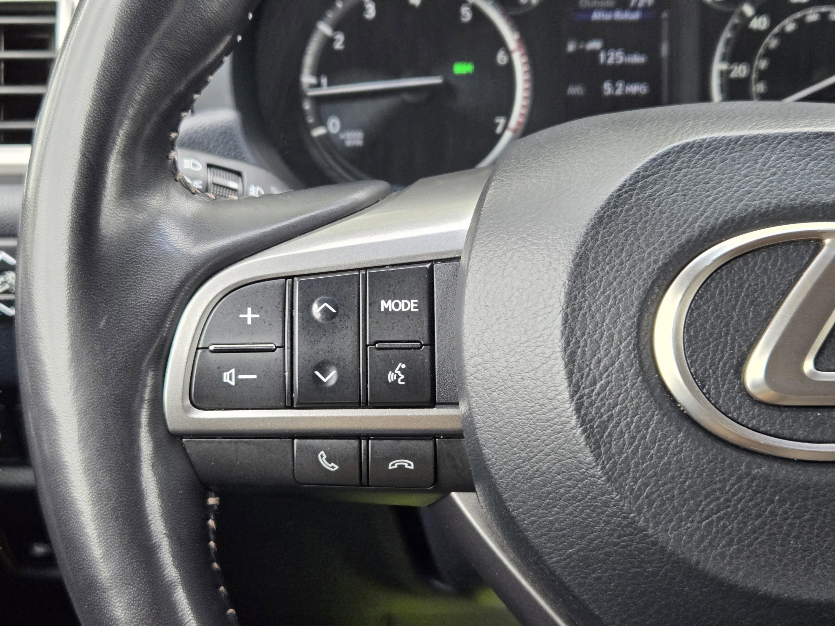 Used 2022 Lexus GX 460 Premium w/ Accessory Package AWD/4WD image 28