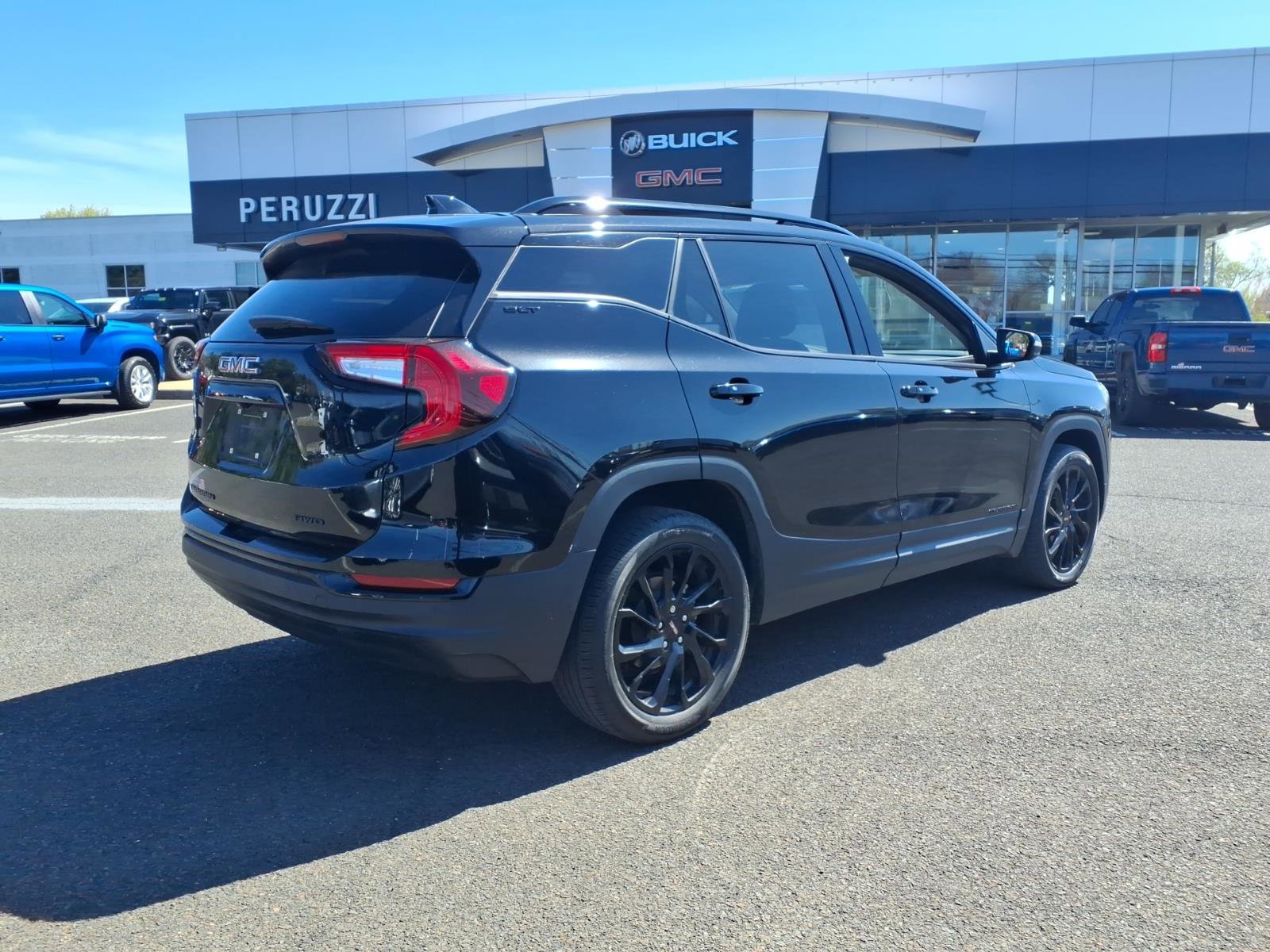 Certified 2023 GMC Terrain SLT w/ Infotainment Package II image 3