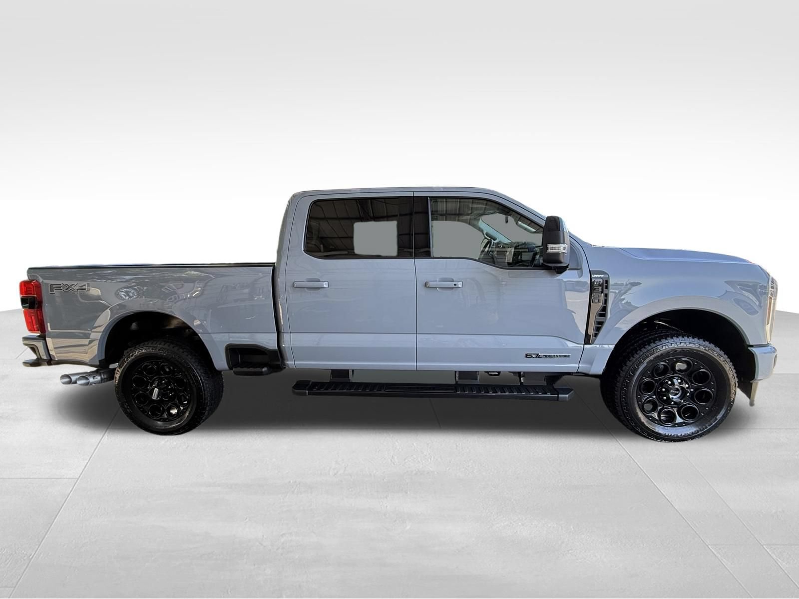Used 2026 Ford F350 Lariat w/ Black Appearance Package AWD/4WD image 4