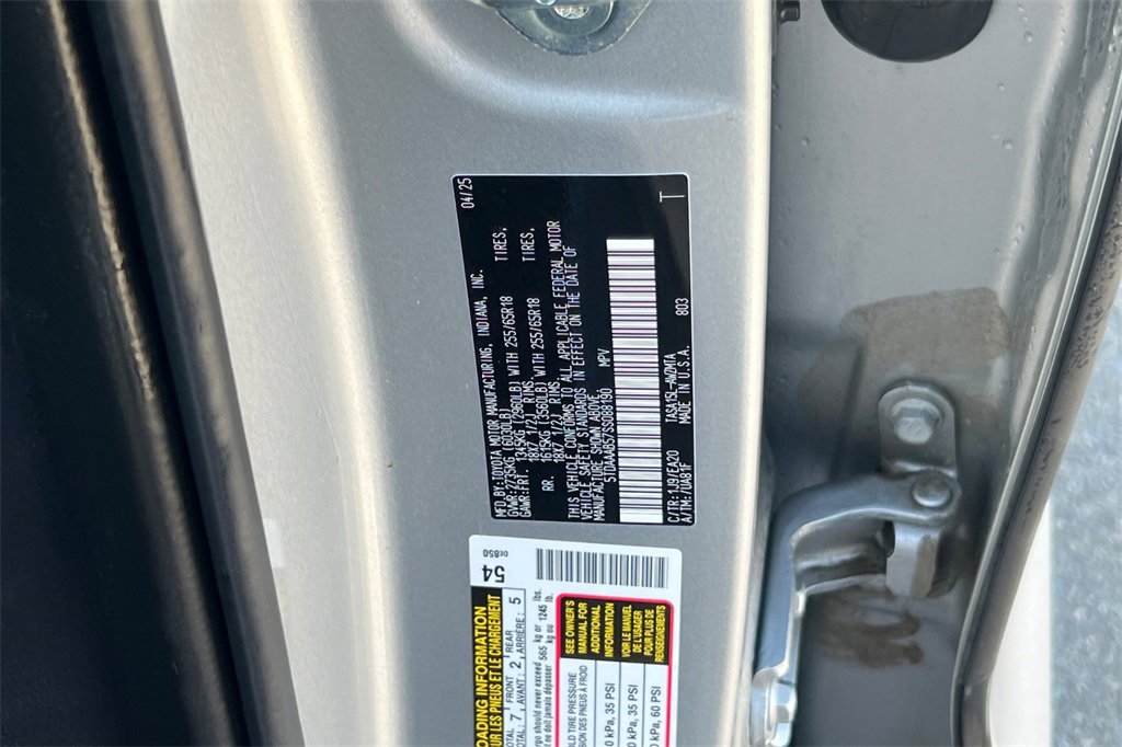 Certified 2025 Toyota Grand Highlander AWD image 31