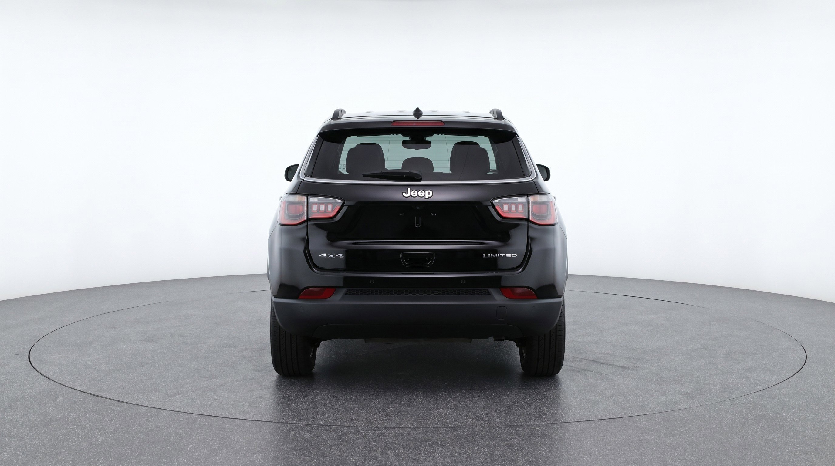 Used 2025 Jeep Compass Latitude AWD/4WD image 7