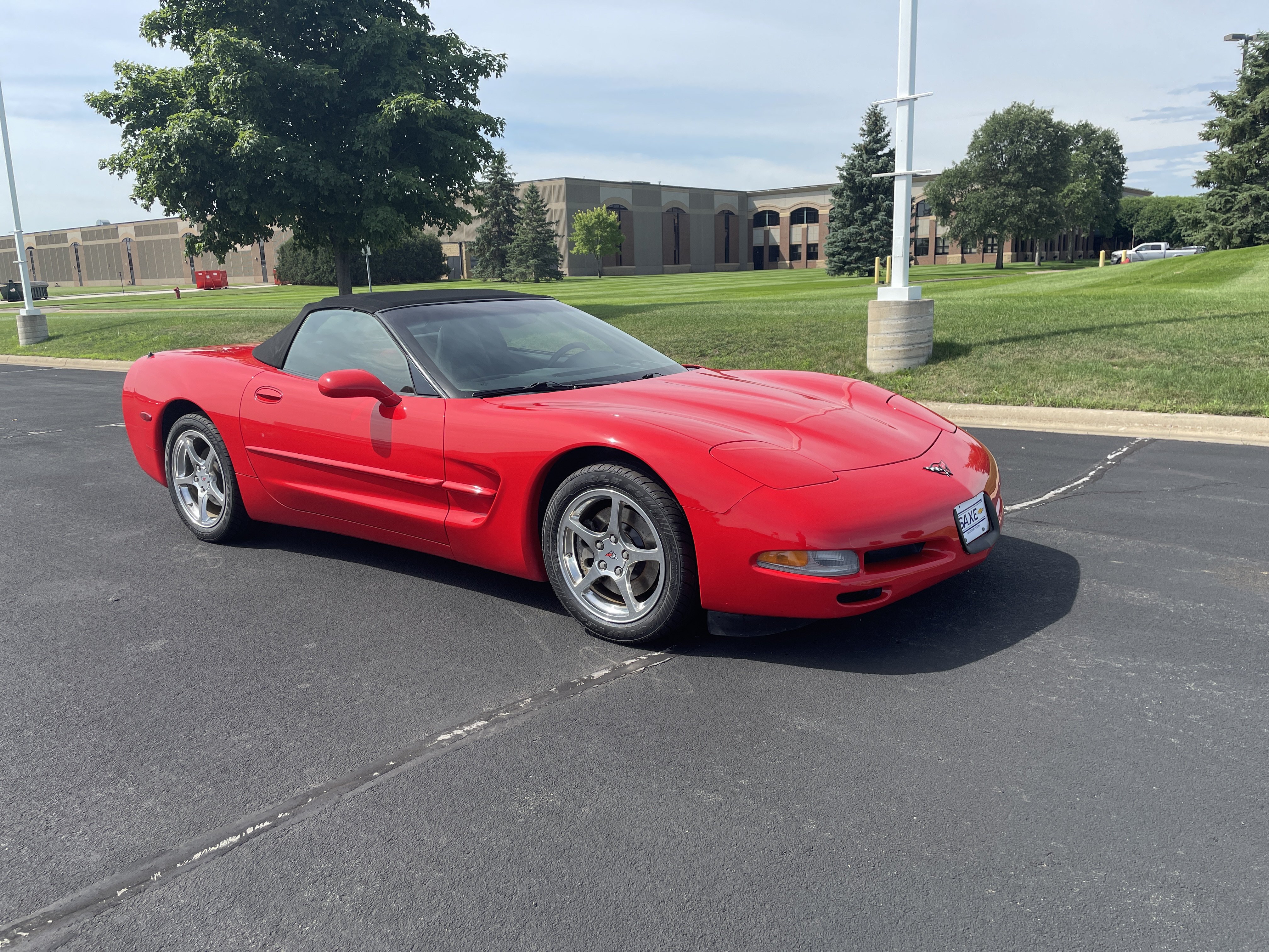 Used 2001 Chevrolet Corvette Convertible w/ Preferred Equipment Group2 RWD image 7