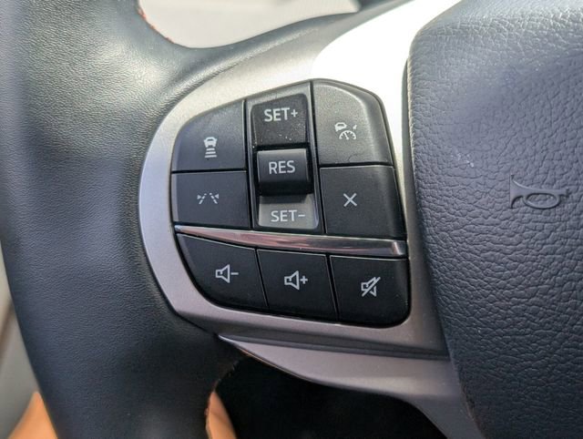 Used 2022 Ford Explorer XLT w/ Equipment Group 202A RWD image 33