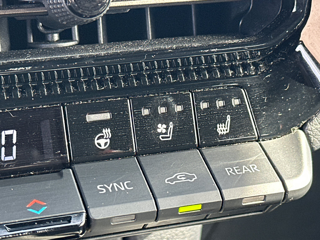 Used 2024 Toyota Land Cruiser AWD/4WD image 31