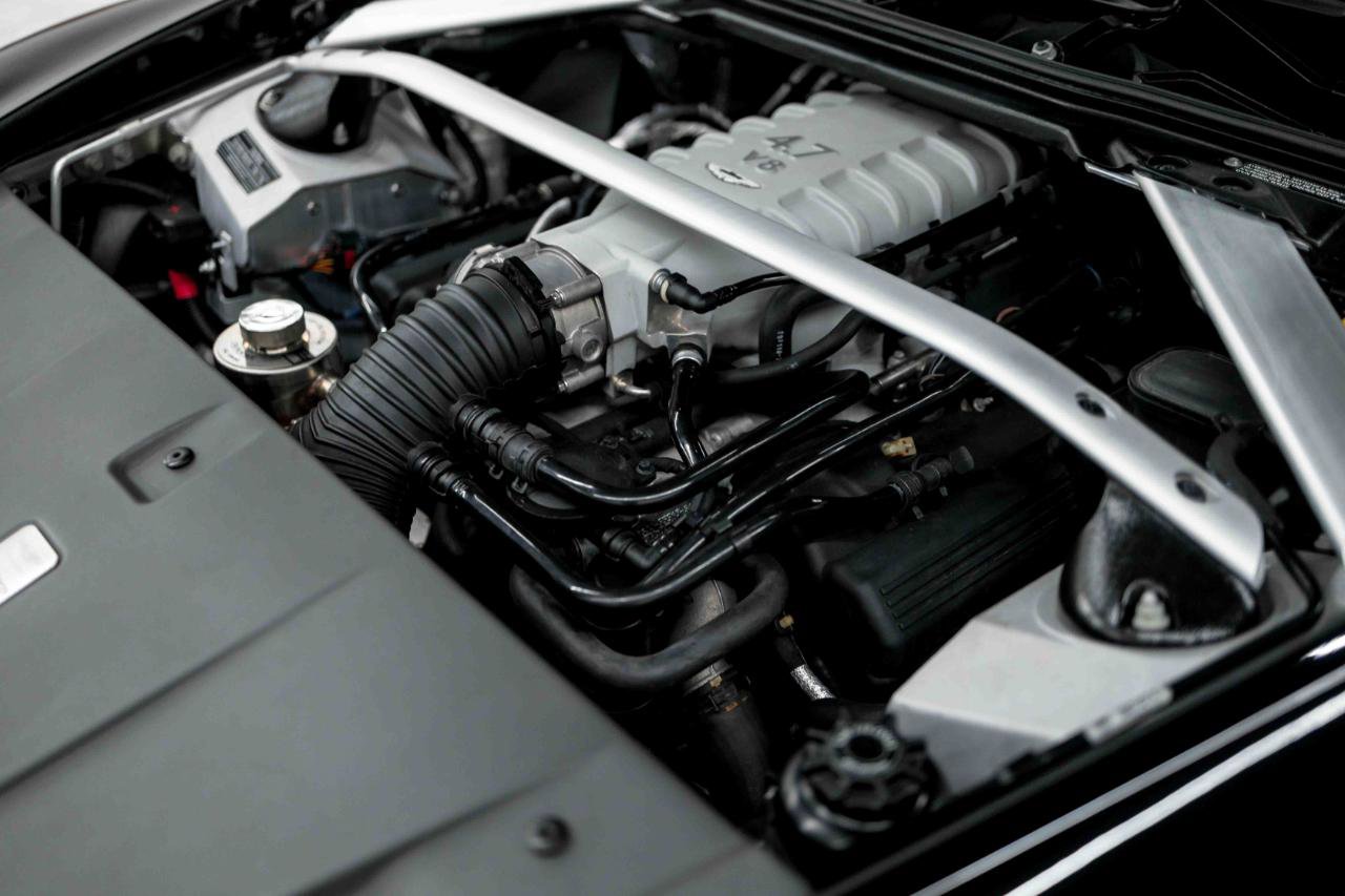 Used 2011 Aston Martin V8 Vantage N420 image 78
