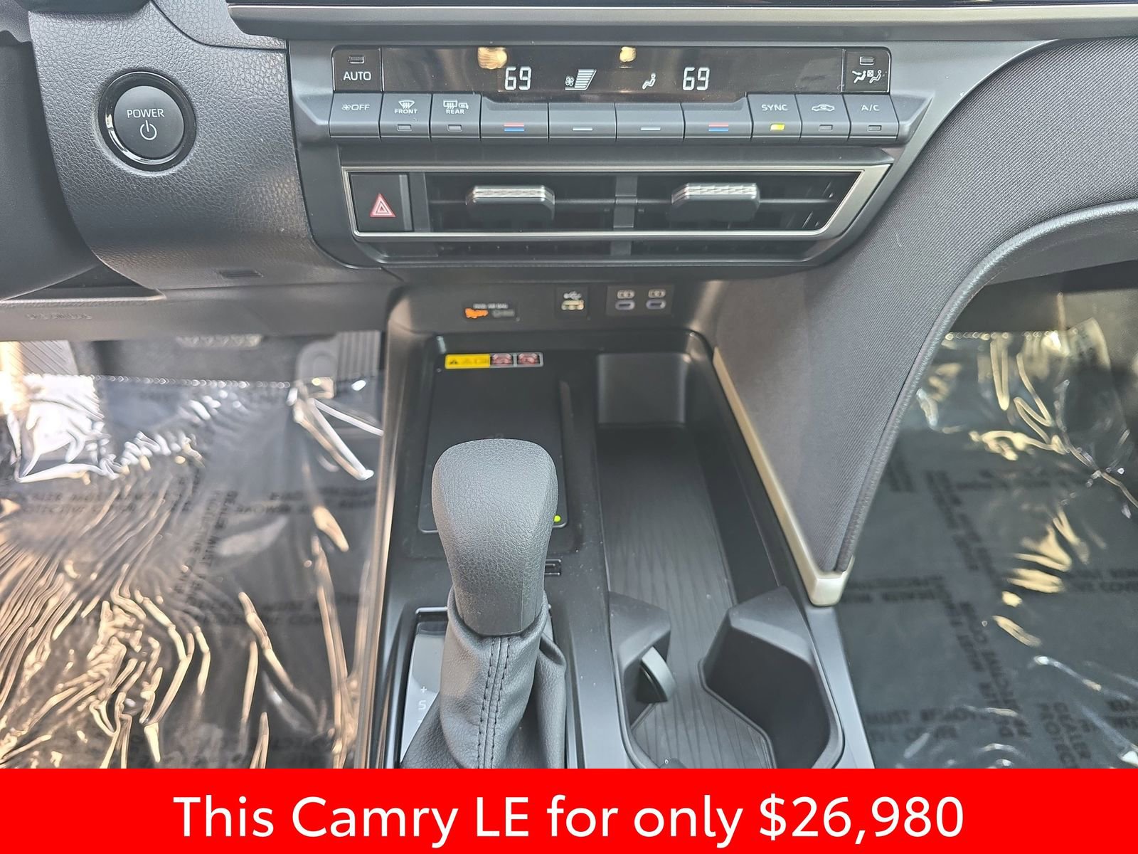 Used 2025 Toyota Camry LE w/ Convenience Package image 29