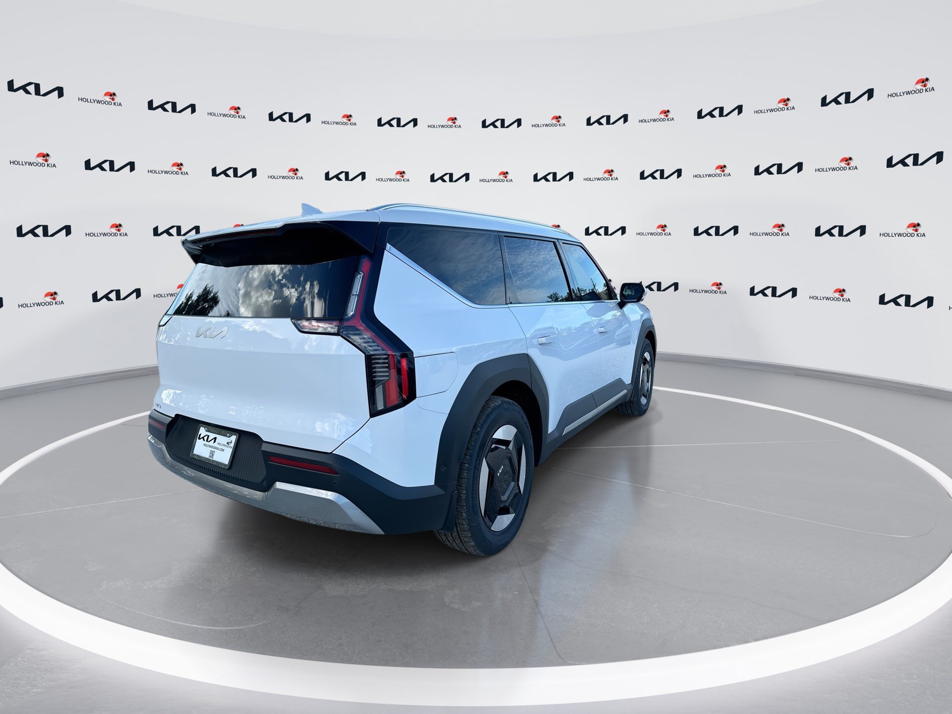 New 2026 Kia EV9 Wind AWD/4WD image 8