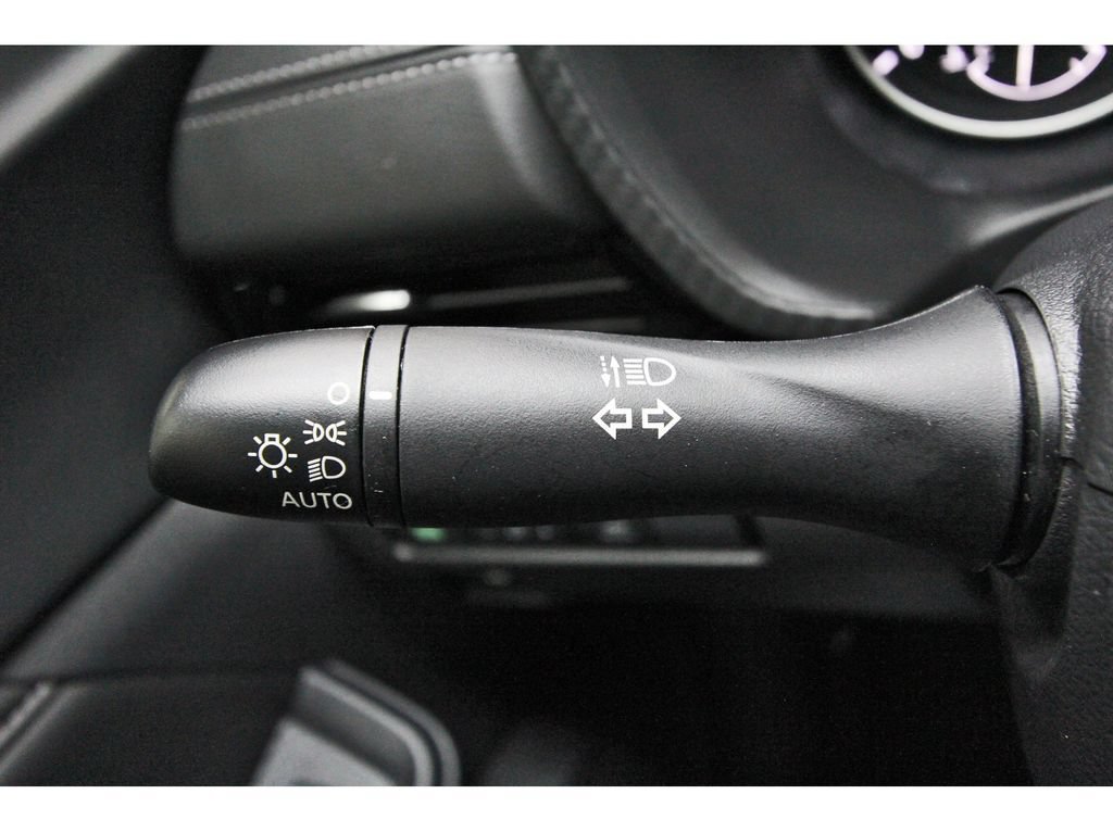 Certified 2025 Nissan Sentra SV FWD image 15