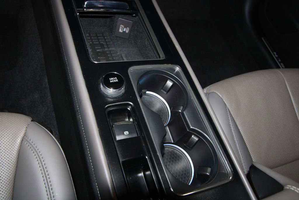 Used 2024 Lincoln Corsair Grand Touring w/ Equipment Group 301A image 17