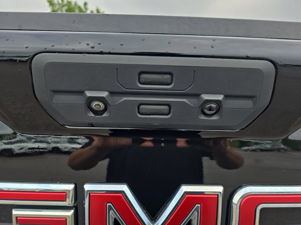 Used 2021 GMC Sierra 1500 AT4 w/ AT4 Premium Package AWD/4WD image 13