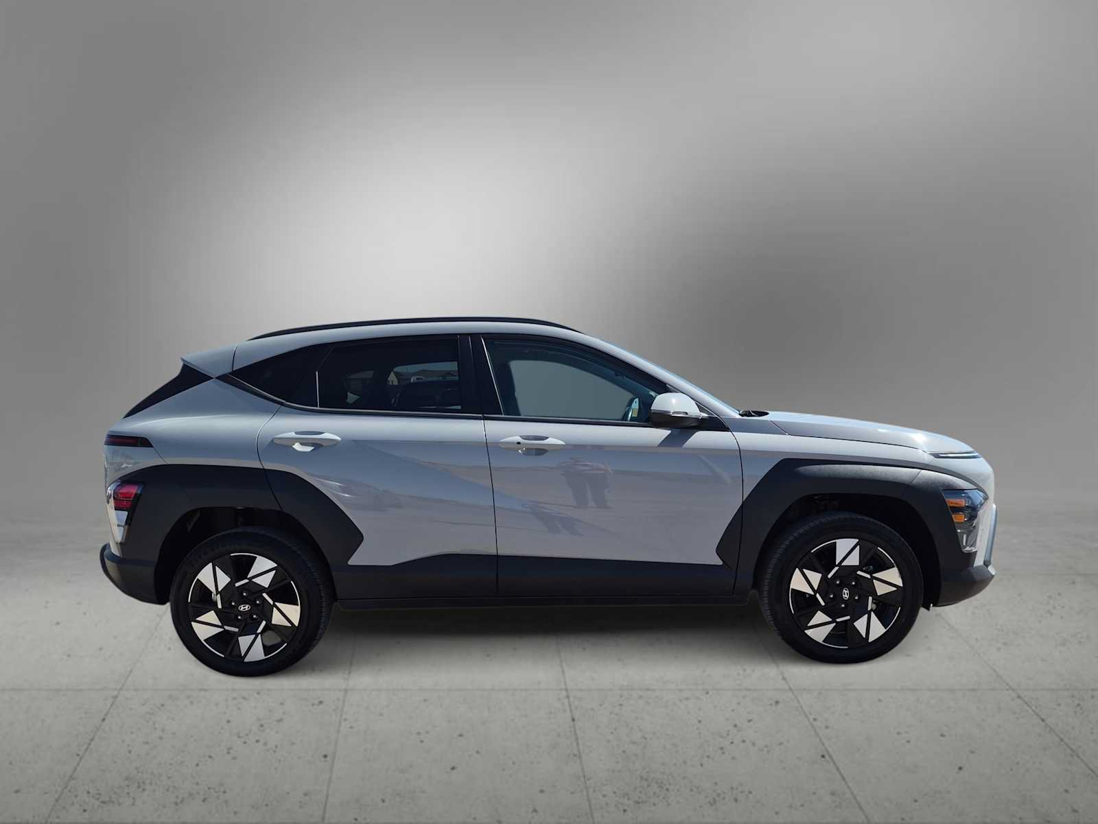 Certified 2025 Hyundai Kona SEL AWD/4WD image 9