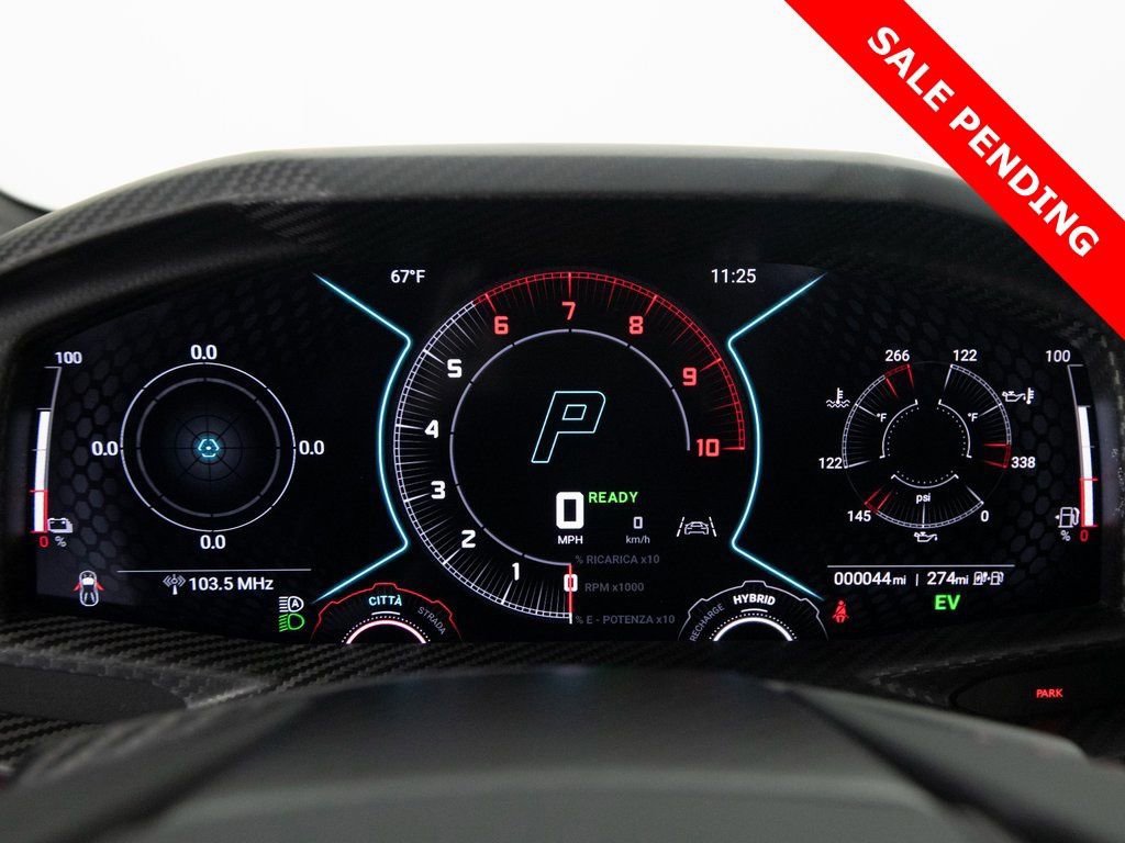 Used 2025 Lamborghini Revuelto image 18