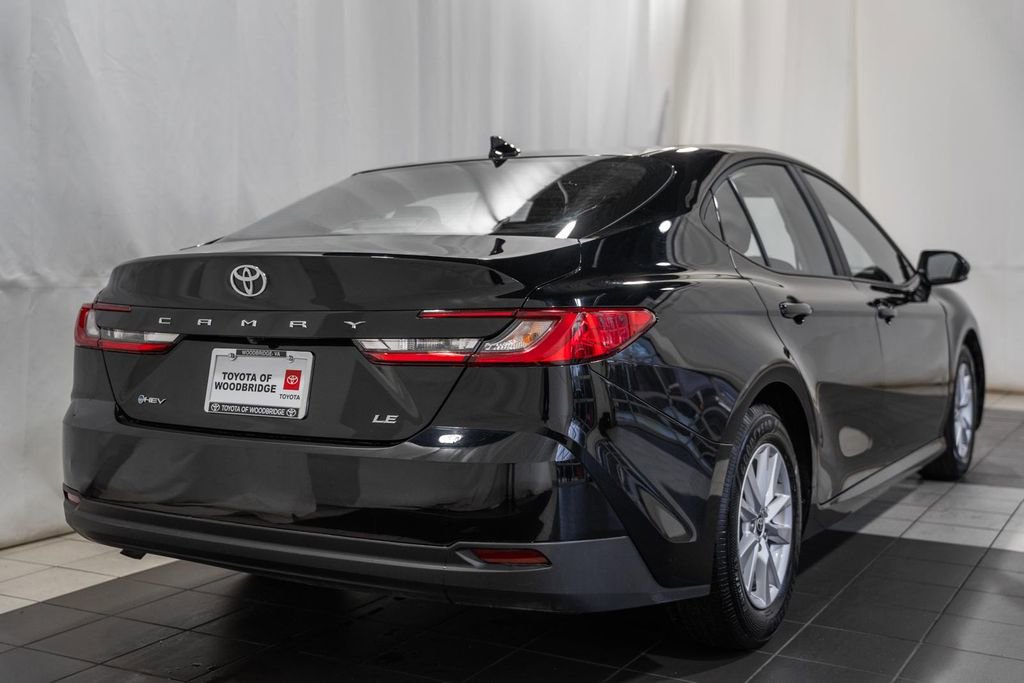 Used 2025 Toyota Camry LE image 4