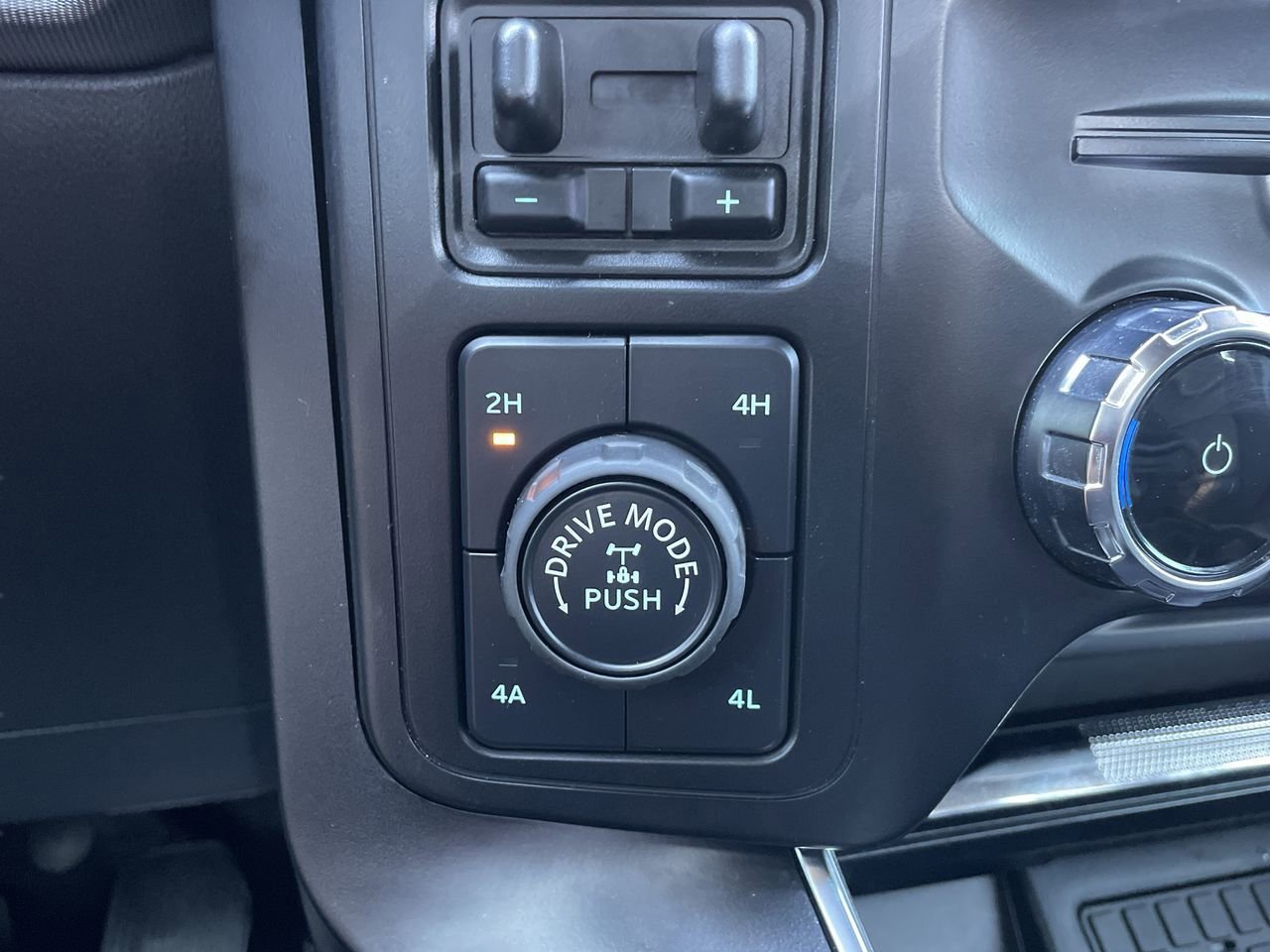 Used 2024 Ford F150 Raptor image 27