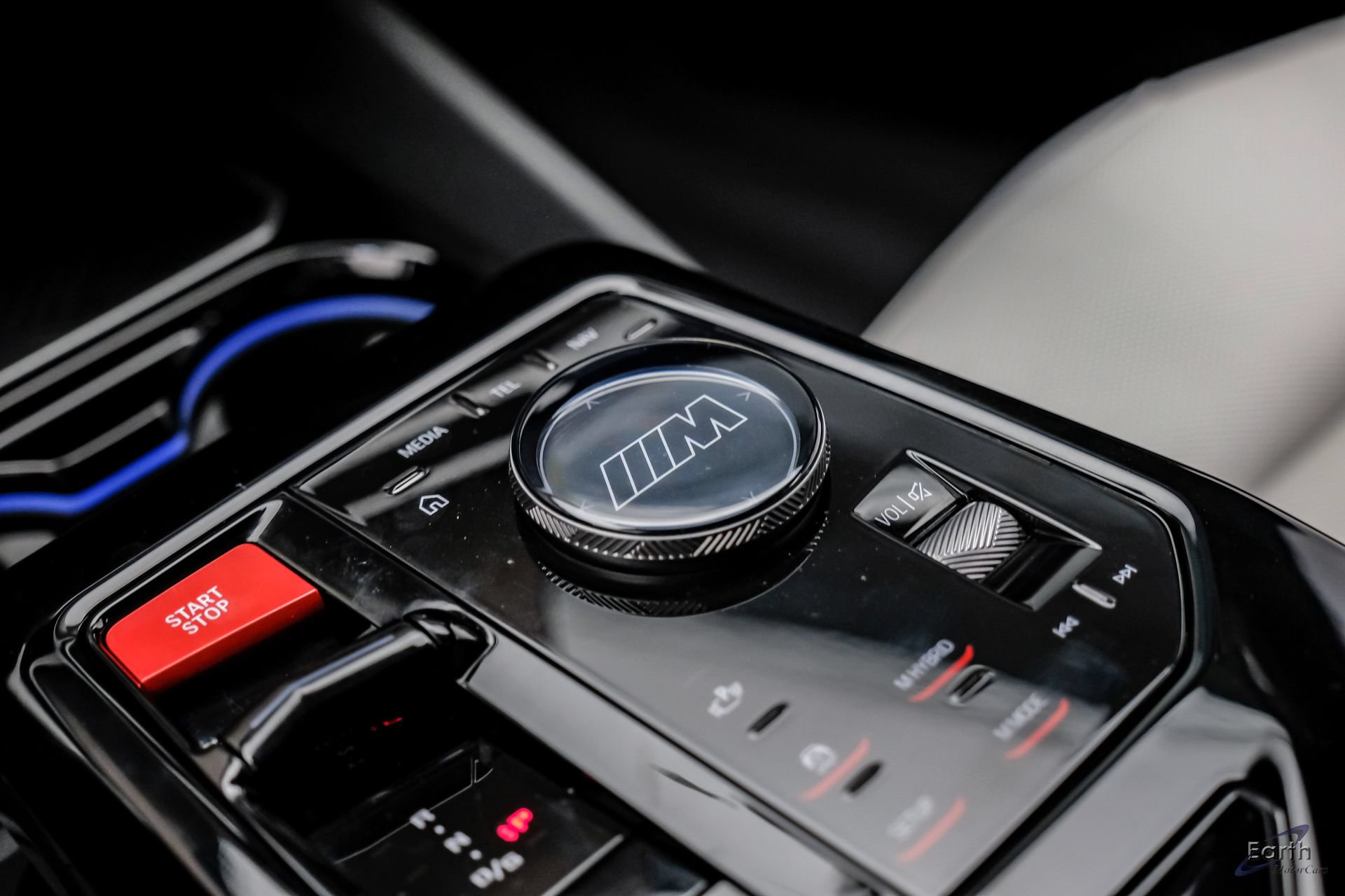 Used 2025 BMW M5 w/ Carbon Package AWD/4WD image 64